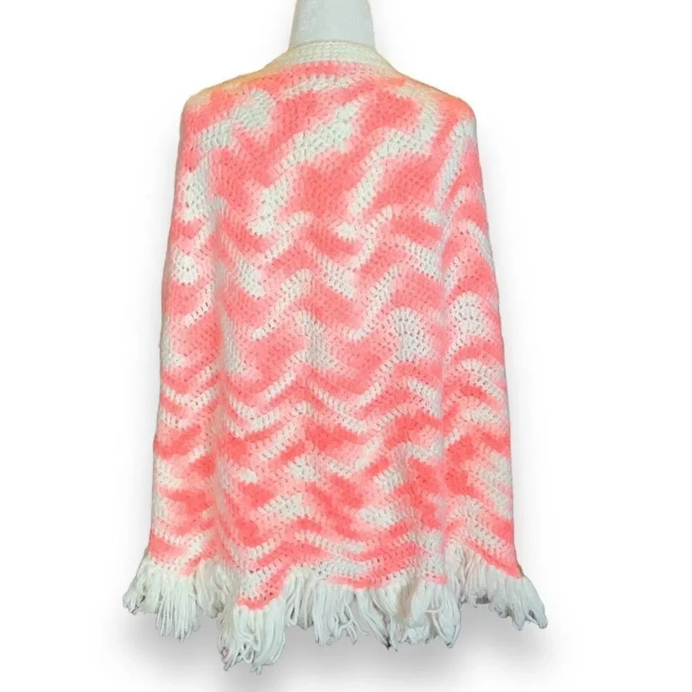 Vintage Hand Knit Chunky Poncho Cape‎ White Light Pastel Pink Zig Zag Stripe